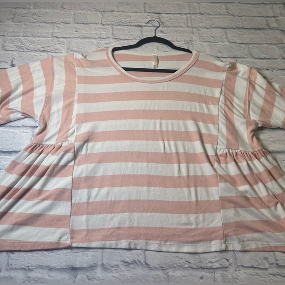 E. C. Striped Pink and White Women's Top w/ Stretch. Size XL. - Picture 5 of 8